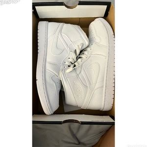 Jordan 1 mid 9 men